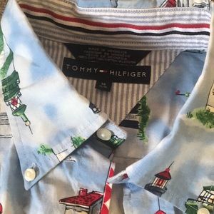 Vintage Tommy Hilfiger button up collared t shirt.